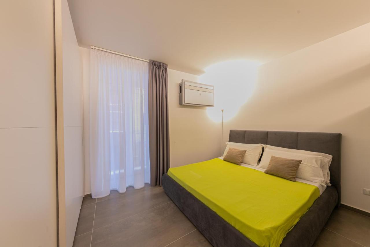 Pr1Mo Minimal Suite Cefalu Bagian luar foto